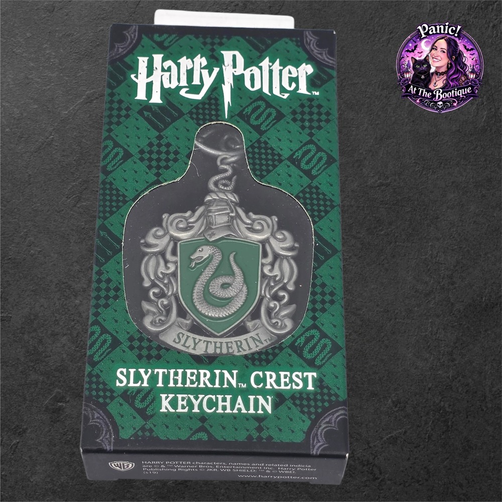Noble Collection Harry Potter Slytherin‎ Crest Keychain Metal Green Silver New